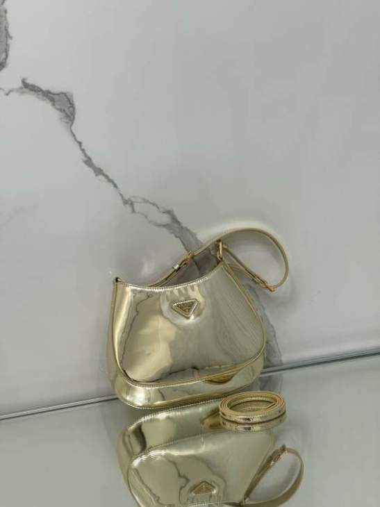 Picture of Prada Handbags _SKUfw168474942fw